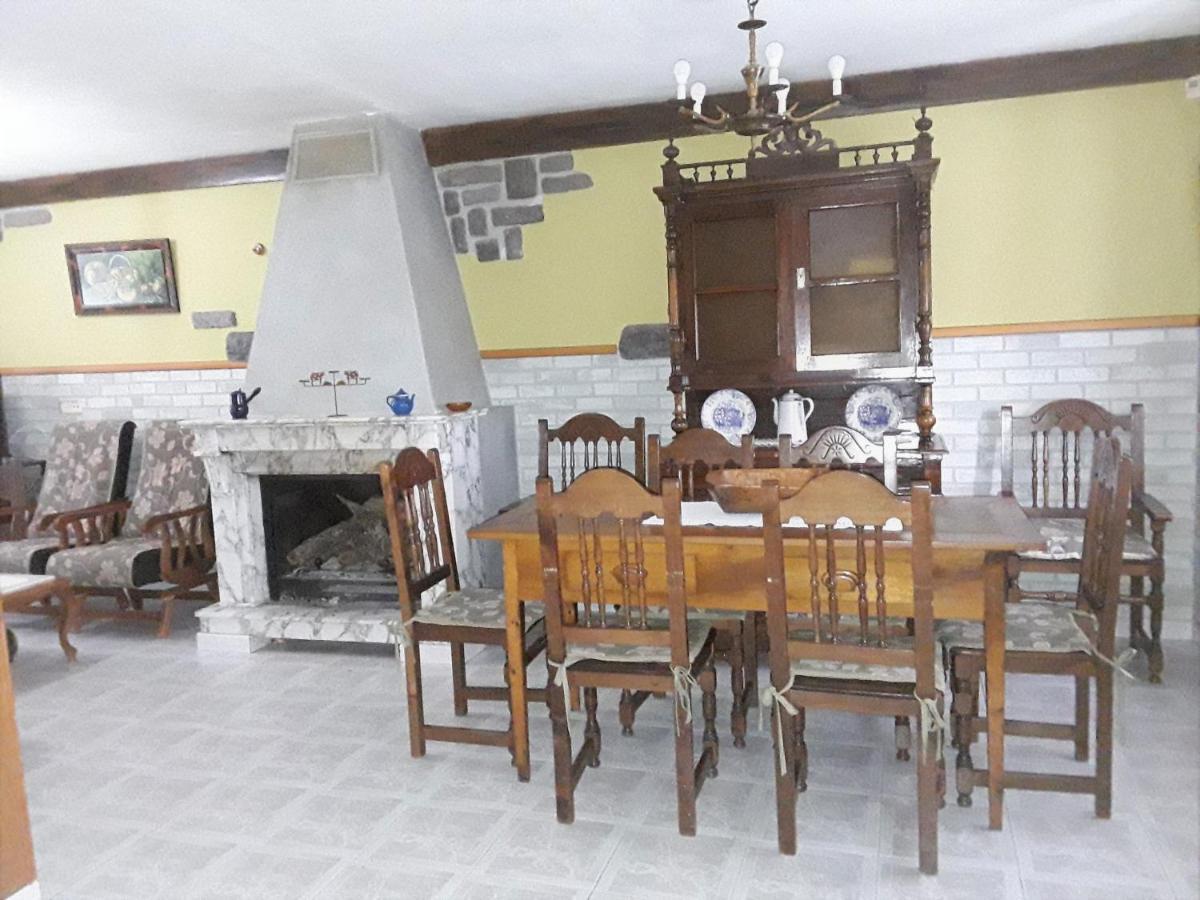 Casa Entrenidos Pension Mudá Buitenkant foto